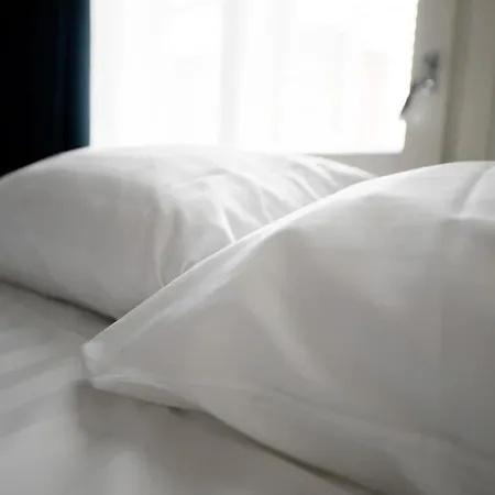 Keskusta Sviitti Parvekkeella Ja Pyykinpesukoneella Vanha Postitalo Varkaus