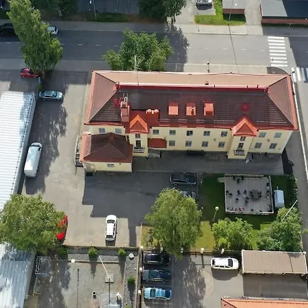 Huoneisto Keskusta Sviitti Parvekkeella Ja Pyykinpesukoneella Vanha Postitalo Varkaus