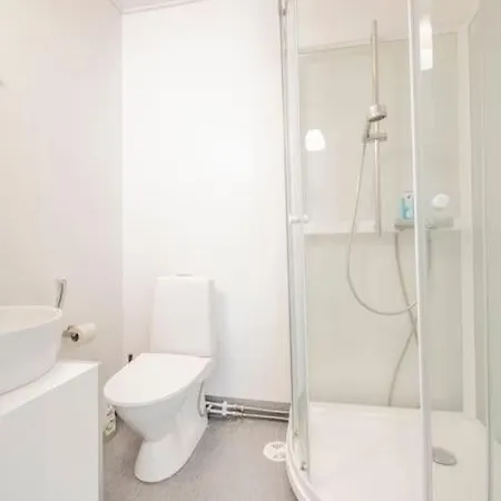 Keskusta Sviitti Parvekkeella Ja Pyykinpesukoneella Vanha Postitalo