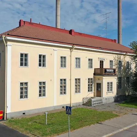 Keskusta Sviitti Parvekkeella Ja Pyykinpesukoneella Vanha Postitalo Apartamento Varkaus