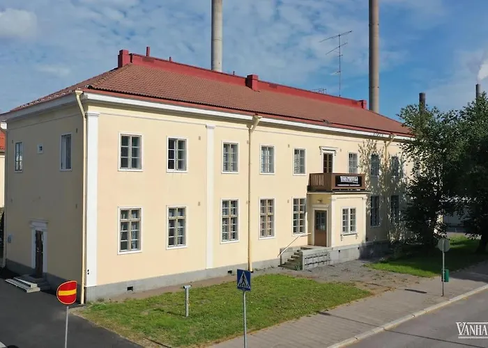 Keskusta Sviitti Parvekkeella Ja Pyykinpesukoneella Vanha Postitalo Appartement Varkaus