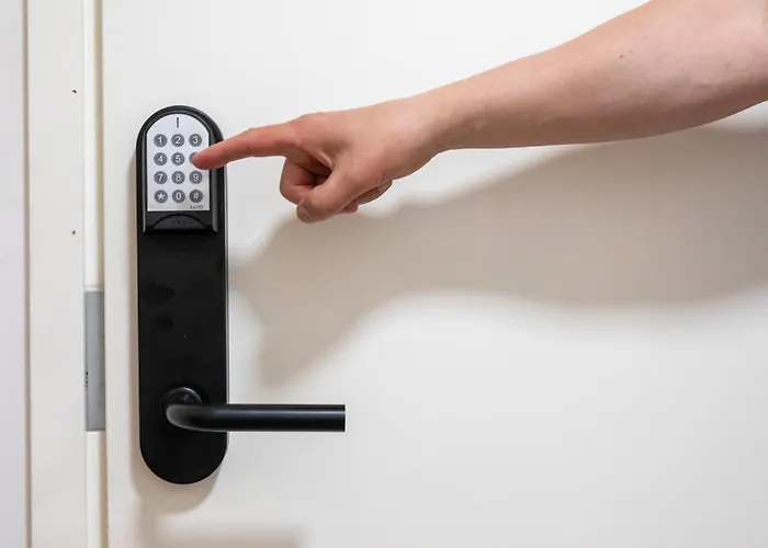 Keskusta Sviitti Parvekkeella Ja Pyykinpesukoneella Vanha Postitalo Appartement Varkaus